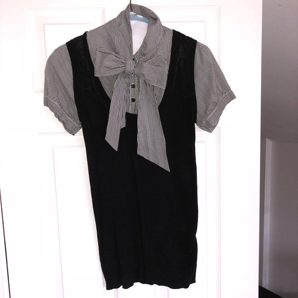 Preppy bow tie blouse